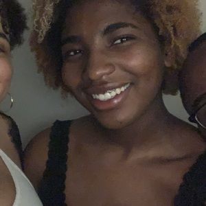 Meet your Posher, Whitney